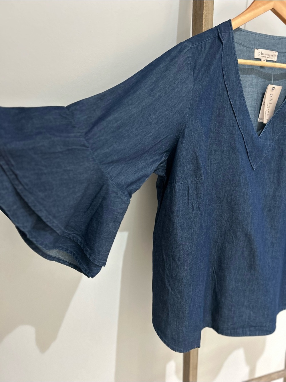 Philosophy Denim Chambray V-Neck Bell Sleeve Top Women’s Size 1X NWT Boho Casual - Picture 3 of 10